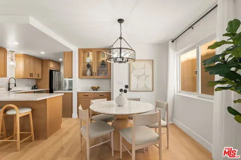 $795,000 | 1 62nd Place, Unit 203, Long Beach, CA 90803