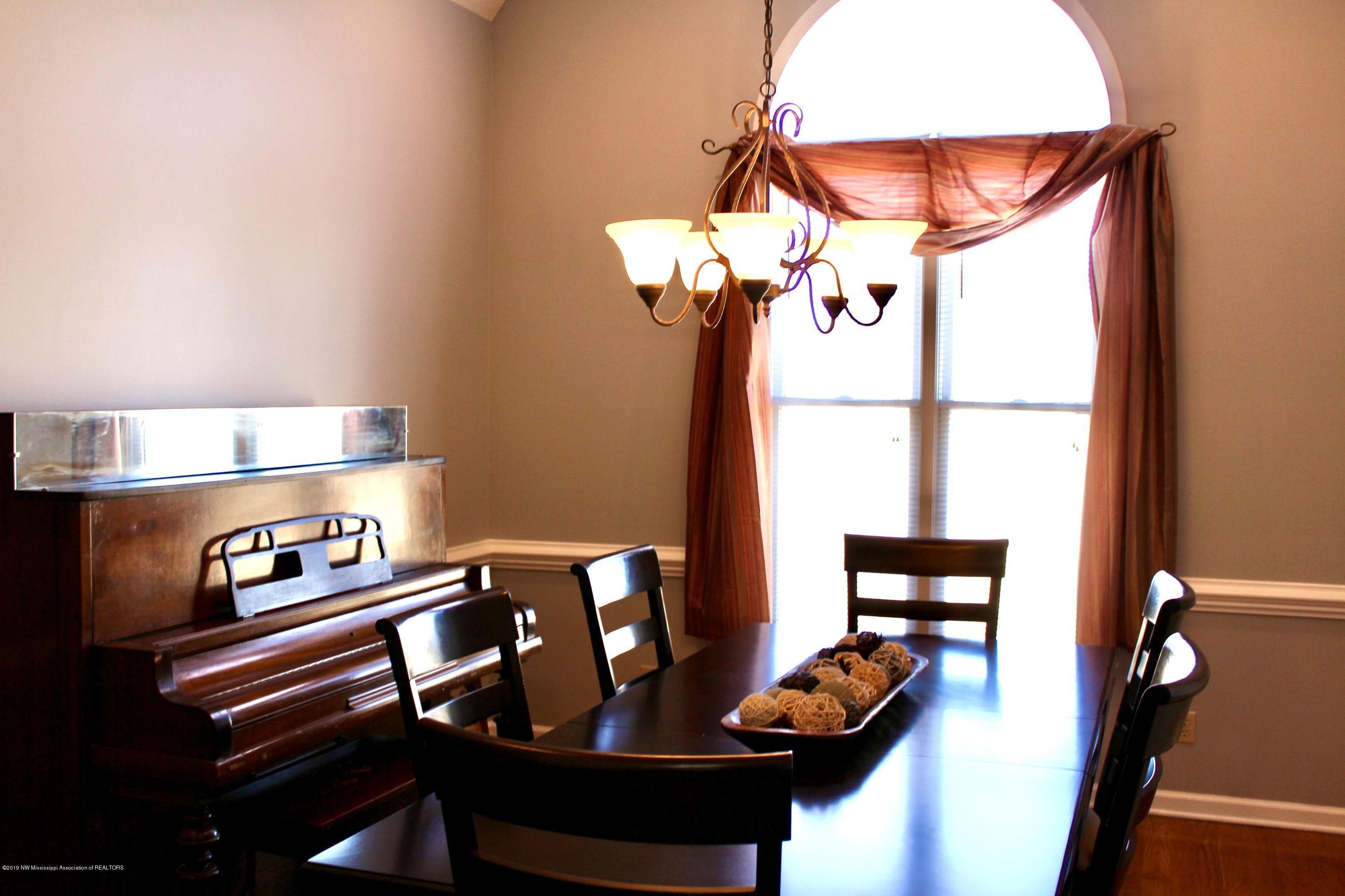 1912 Tulane Road Hernando, MS 38632 - Photo 12 of 31 Dining Room