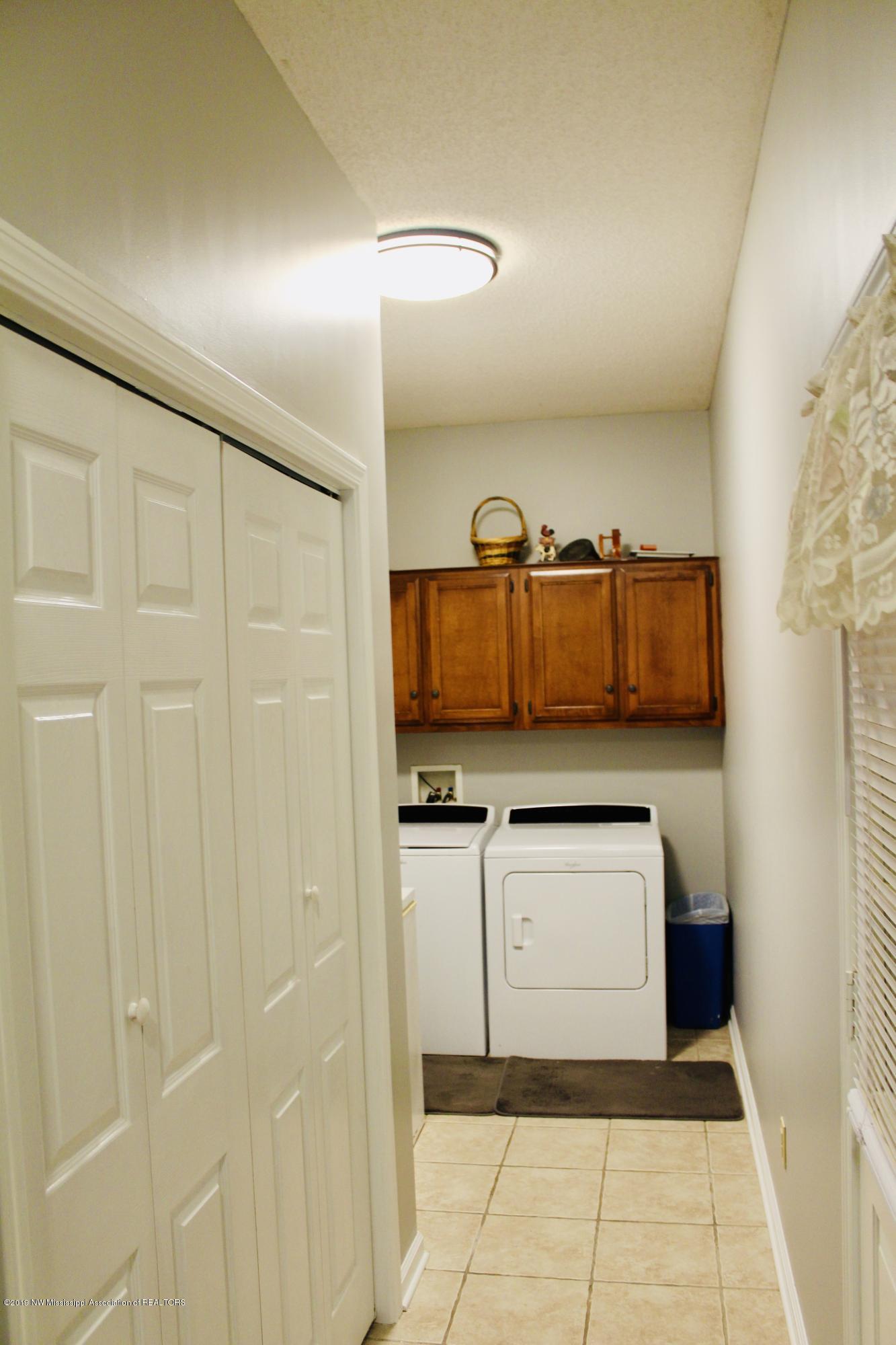 1912 Tulane Road Hernando, MS 38632 - Photo 21 of 31 Laundry