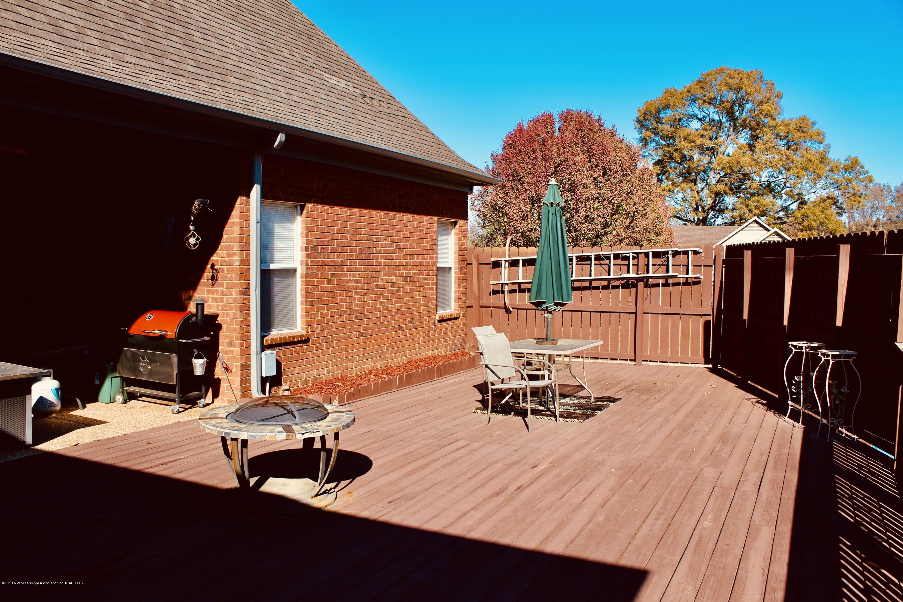 1912 Tulane Road Hernando, MS 38632 - Photo 22 of 31 Rear Deck