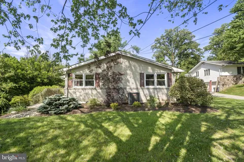 $699,900 | 8807 Hawthorne Lane, Wyndmoor, PA 19038