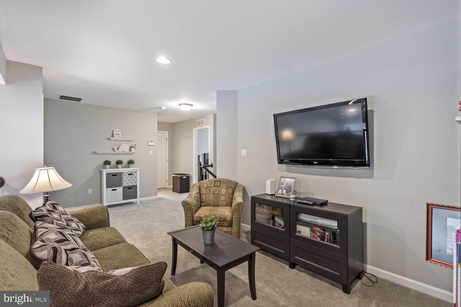 68 Heals Farm Road Burlington, NJ 08016 - Photo 28 of 33 Loft