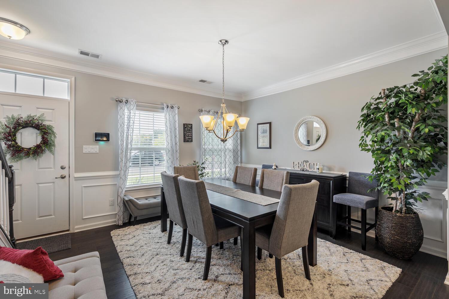 68 Heals Farm Road Burlington, NJ 08016 - Photo 4 of 33 Dining Room