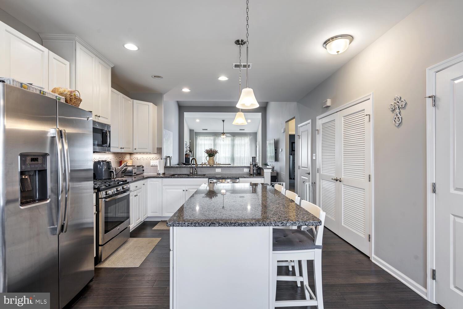 68 Heals Farm Road Burlington, NJ 08016 - Photo 8 of 33 Kitchen