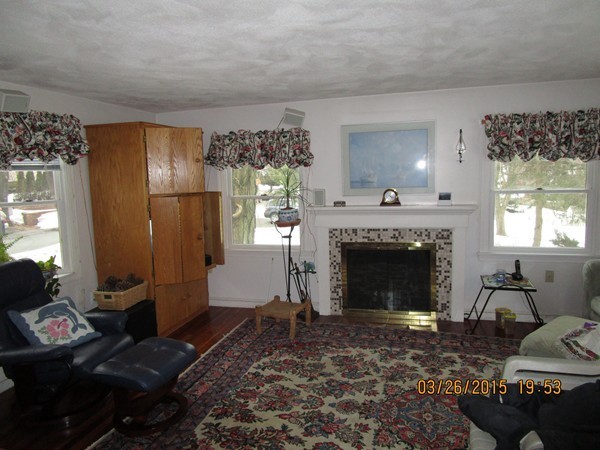 24 Middle Street Beverly, MA 01915 - Photo 5 of 18 Gallery Image 5