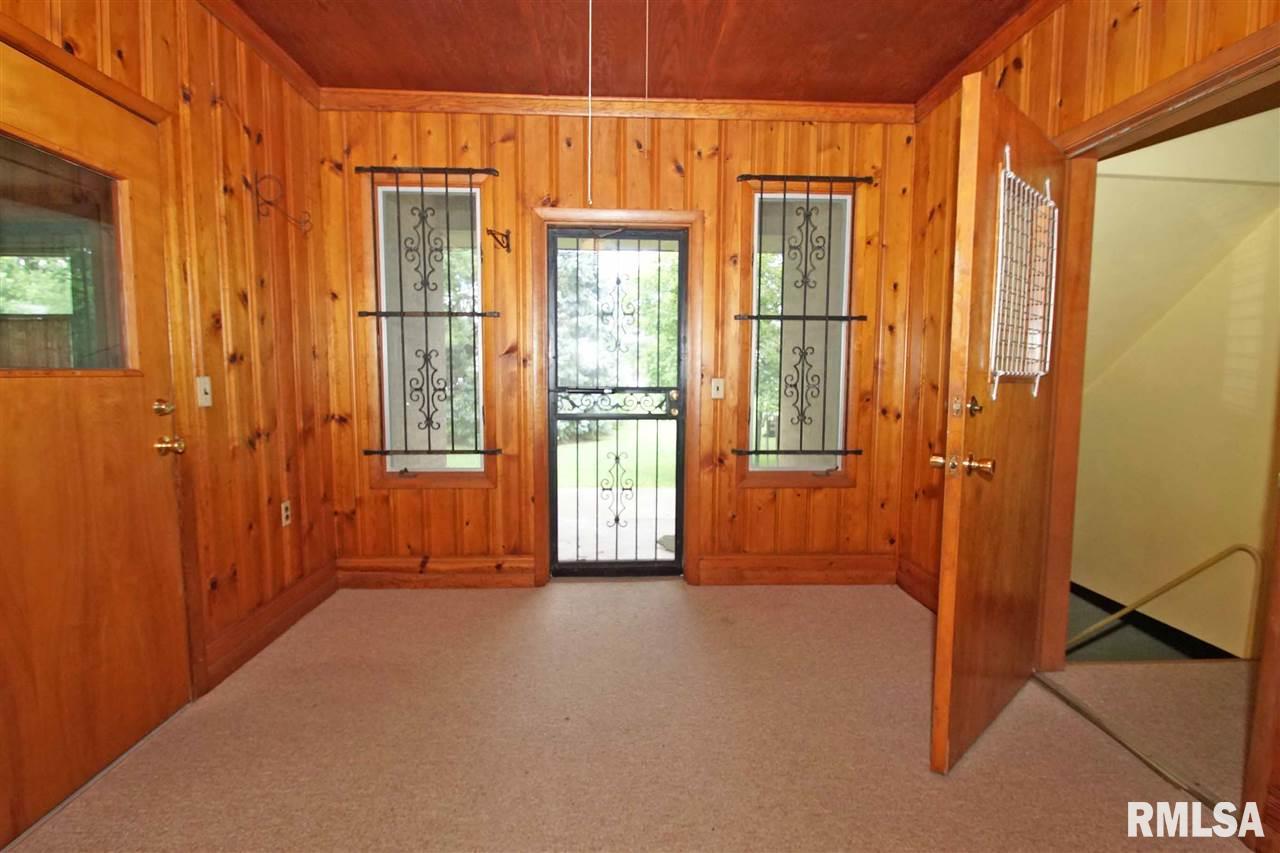 3001 Springfield Road East Peoria, IL 61611 - Photo 9 of 14 Gallery Image 9