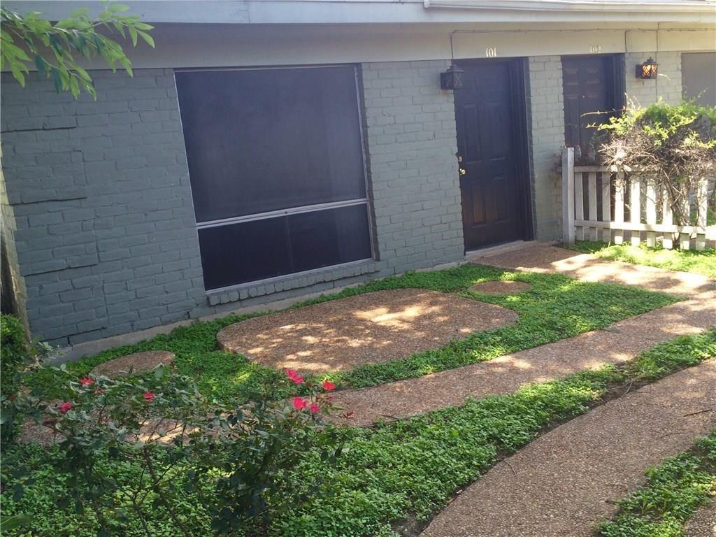 602 West 51st Street, Unit 101 Austin, TX 78751 - Photo 15 of 16 a view of backyard with garden