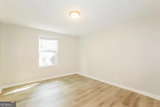 $2,115 | 694 Stoneside Drive, Stone Mountain, GA 30083