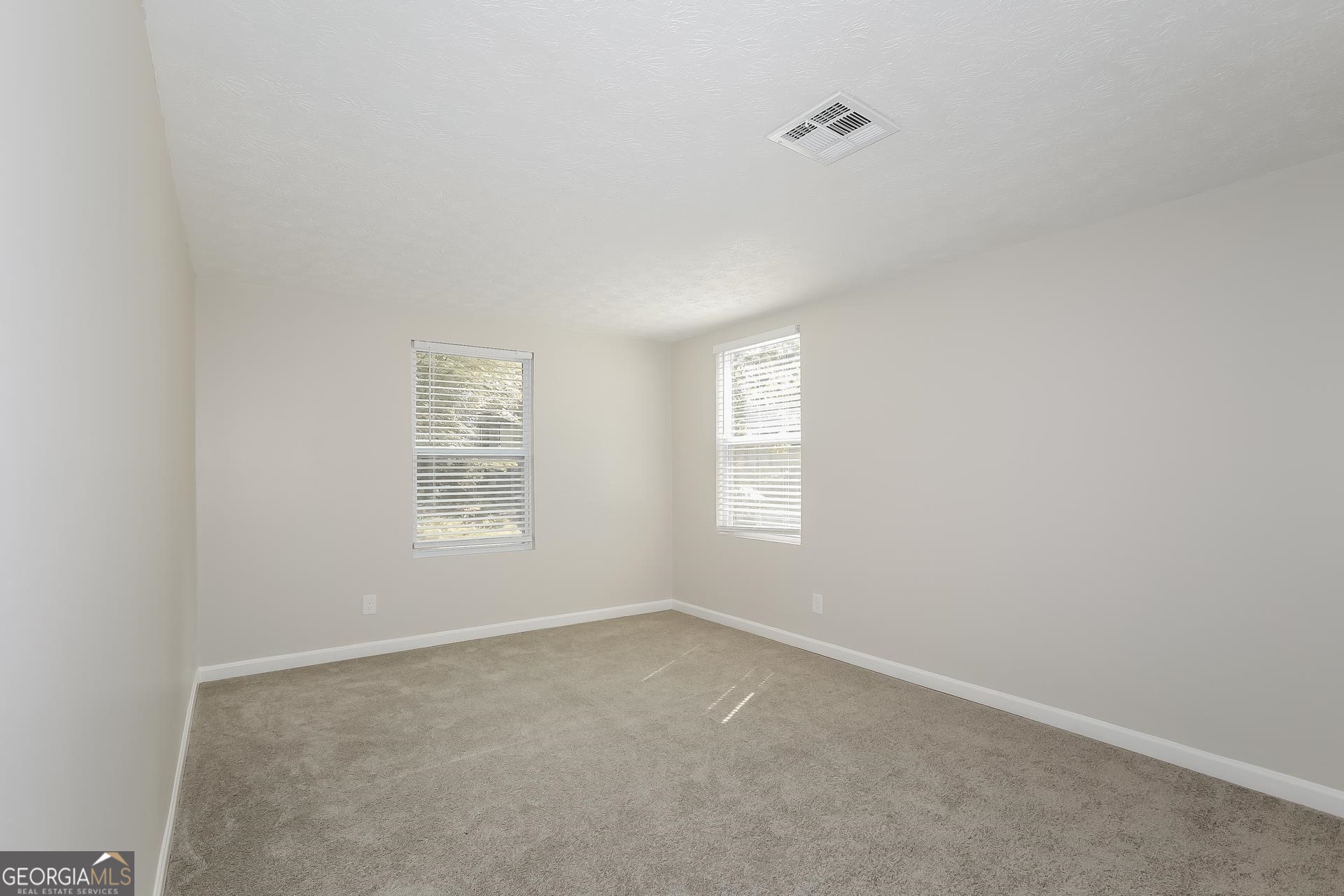 694 Stoneside Drive Stone Mountain, GA 30083 - Photo 10 of 18