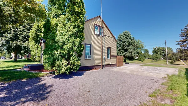 $161,000 | 447 East Schlieman Avenue, Appleton, MN 56208