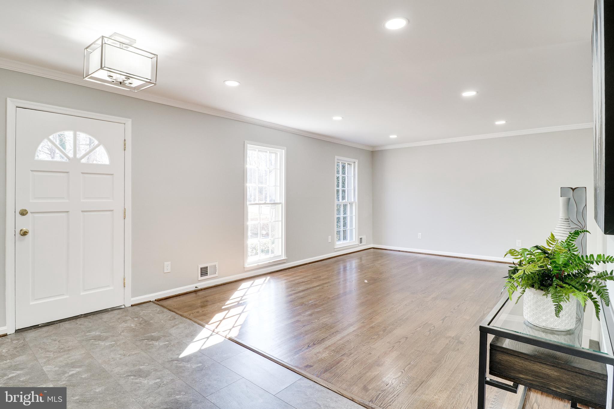 4910 Bexley Lane Fairfax, VA 22032 - Photo 8 of 59