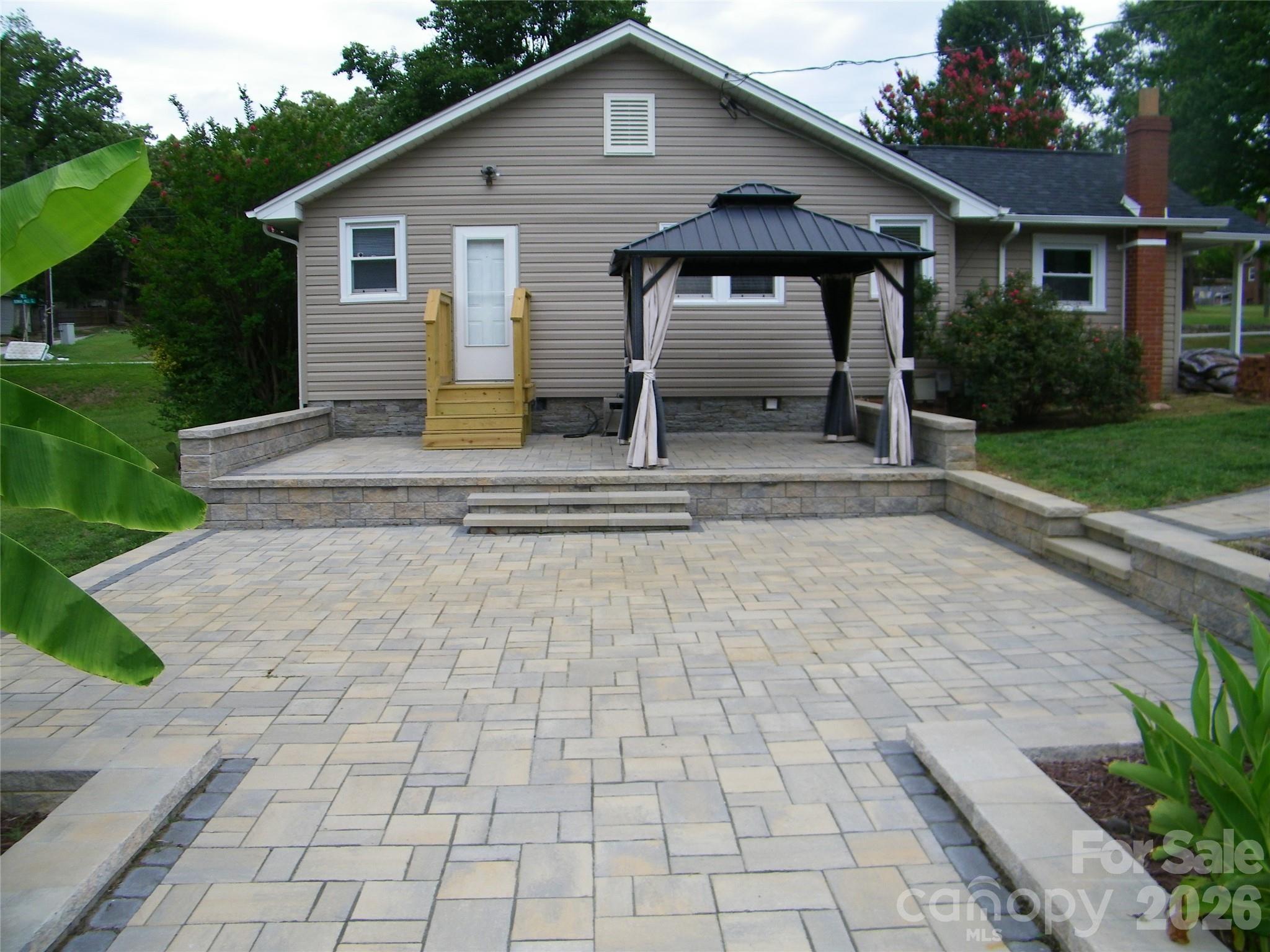 517 Rowan Mill Road Salisbury, NC 28147 - Photo 2 of 32