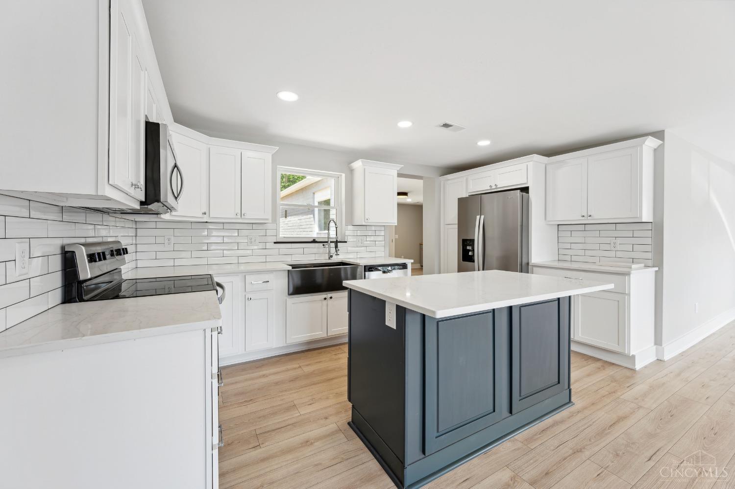 8647 Butler Warren Road West Chester, OH 45069 - Photo 12 of 37 Gallery Image 12