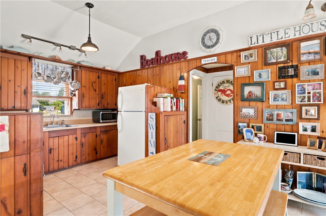 86 Conch Road Narragansett, RI 02882 - Photo 20 of 50