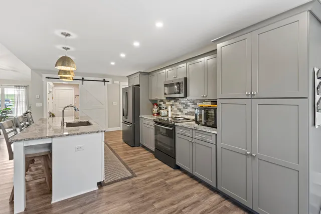 $549,900 | 204 Edenfield Drive, Hermon, ME 04401