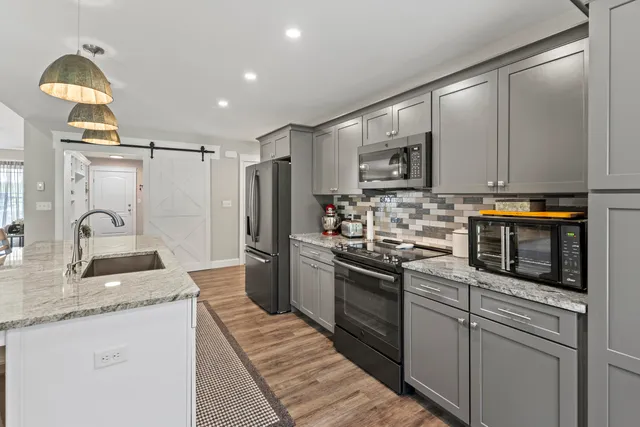 $549,900 | 204 Edenfield Drive, Hermon, ME 04401