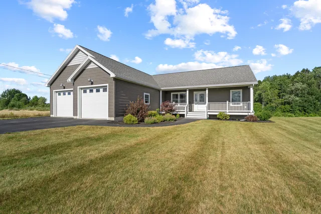 $545,000 | 204 Edenfield Drive, Hermon, ME 04401