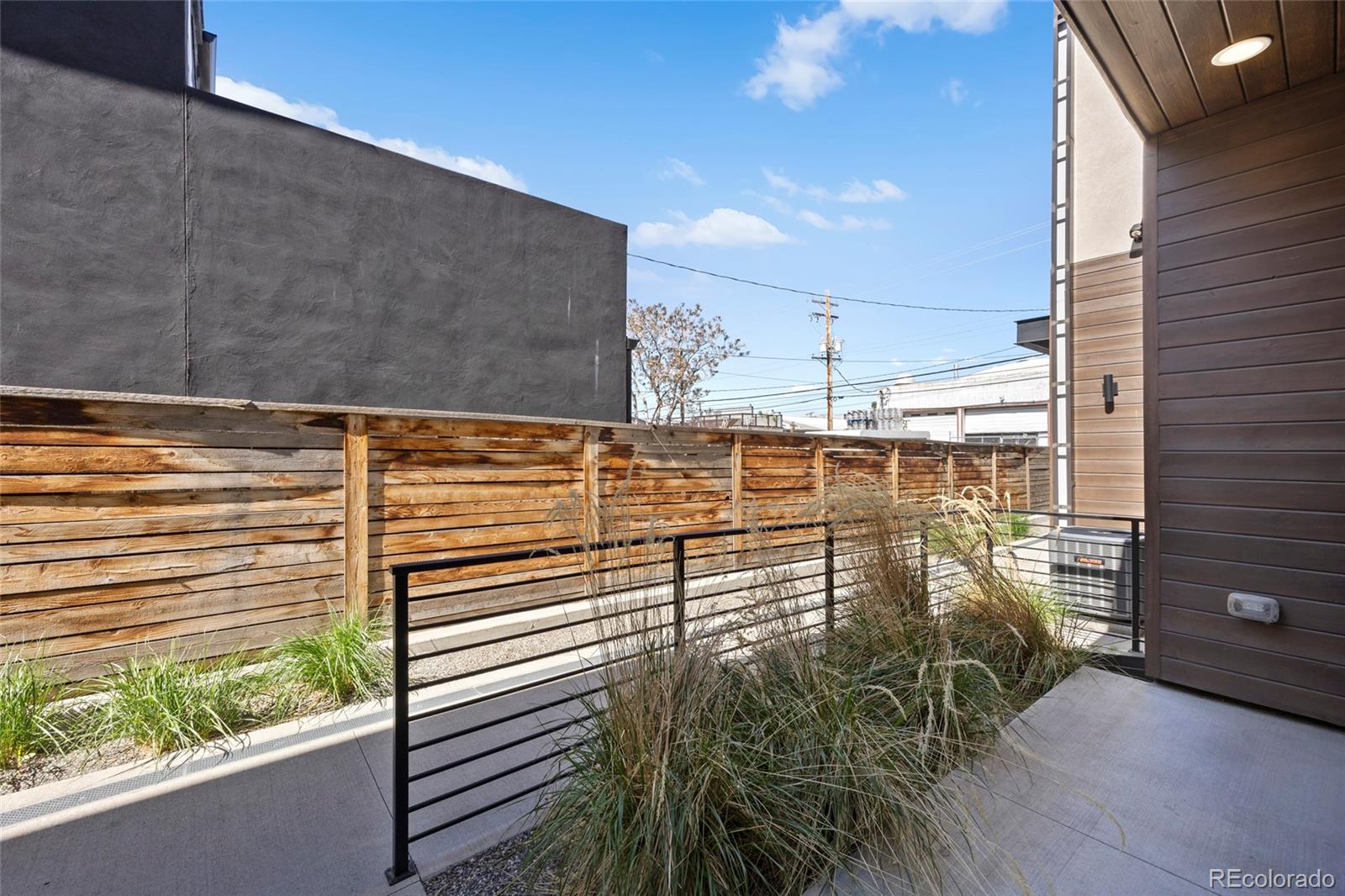 2929 Lawrence Street, Unit 3 Denver, CO 80205 - Photo 3 of 38