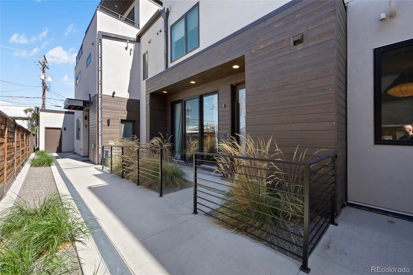 2929 Lawrence Street, Unit 3 Denver, CO 80205 - Photo 4 of 38