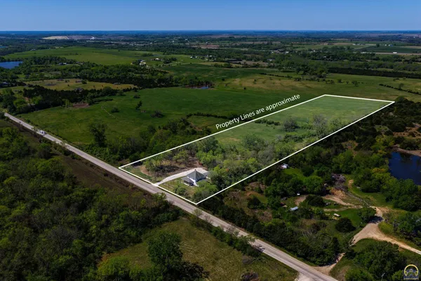 $385,000 | 9779 S Road, Hoyt, KS 66440