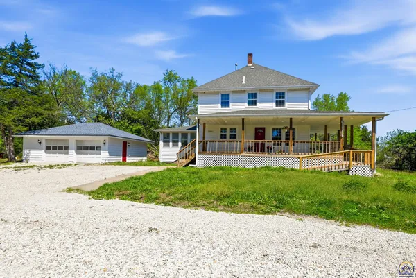 $385,000 | 9779 S Road, Hoyt, KS 66440