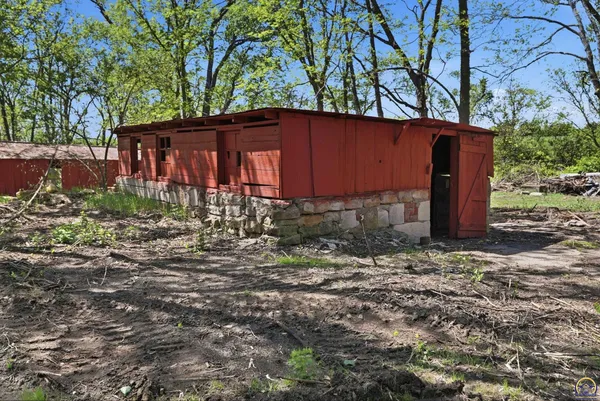 $385,000 | 9779 S Road, Hoyt, KS 66440