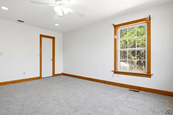 $385,000 | 9779 S Road, Hoyt, KS 66440