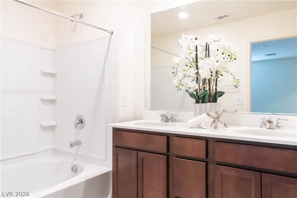 $1,995 | 3208 Brynley Avenue, Henderson, NV 89044