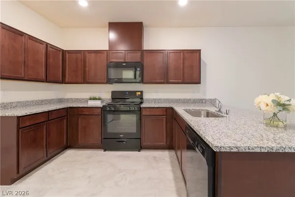 $1,995 | 3208 Brynley Avenue, Henderson, NV 89044