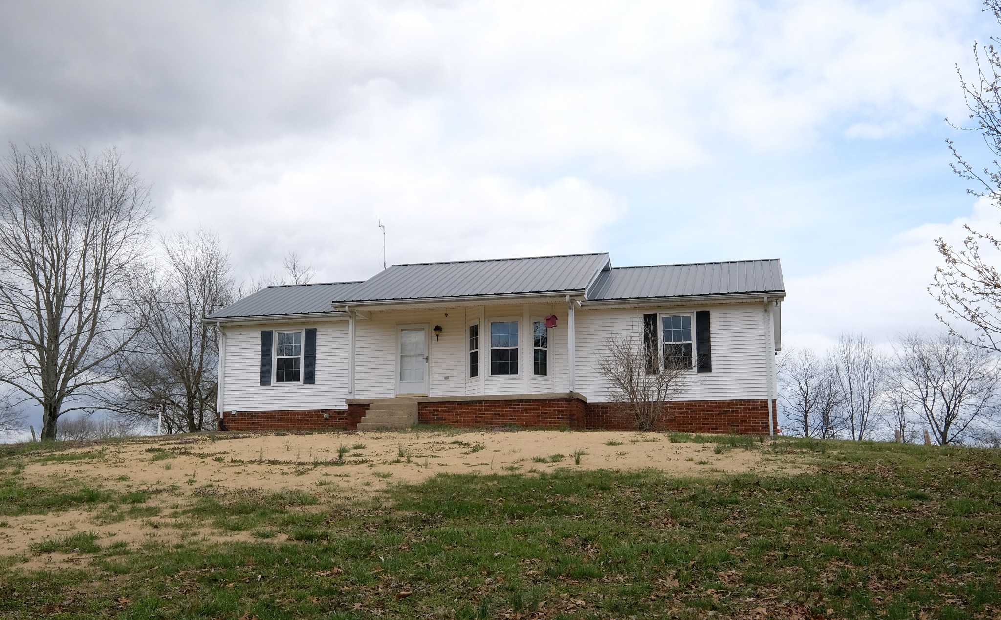 10756 New Cut Off Road Bon Aqua, TN 37025 - Photo 3 of 23 Gallery Image 3