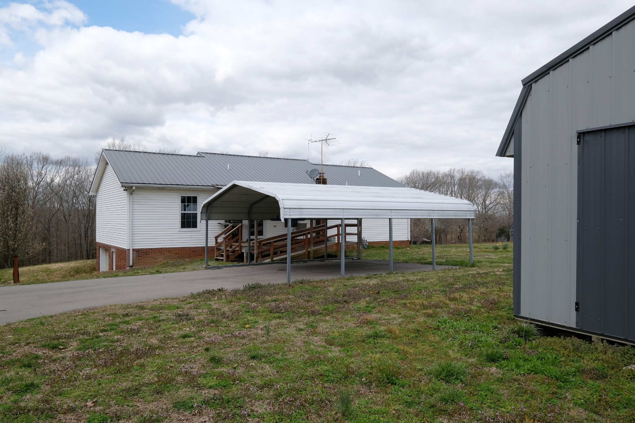 10756 New Cut Off Road Bon Aqua, TN 37025 - Photo 4 of 23 Gallery Image 4