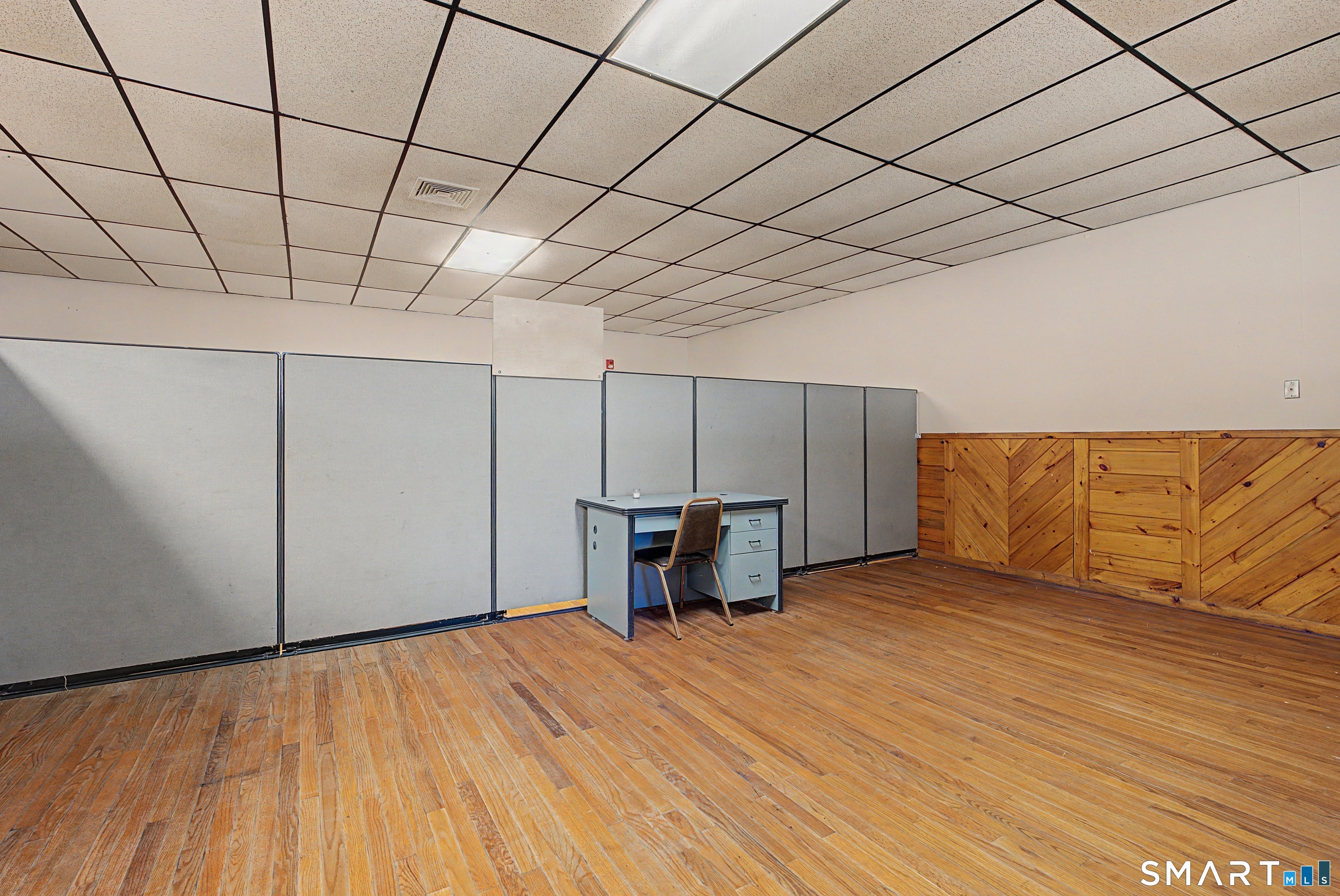 505 Old Colchester Road Montville, CT 06382 - Photo 20 of 31