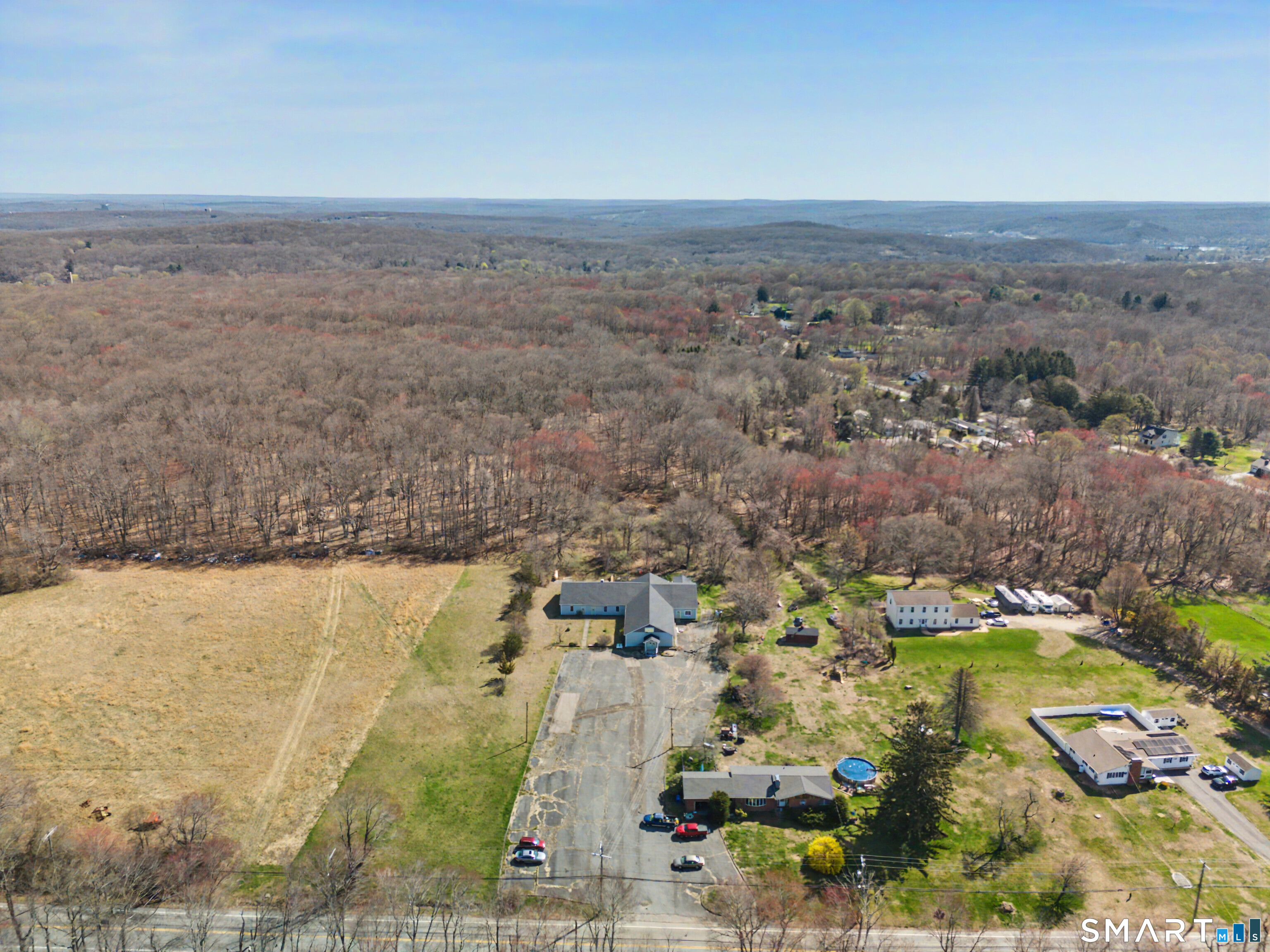 505 Old Colchester Road Montville, CT 06382 - Photo 5 of 31