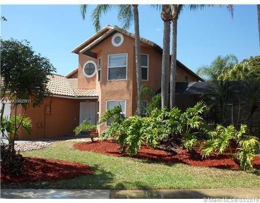 10410 Islander Drive Boca Raton, FL 33498 - Photo 2 of 32