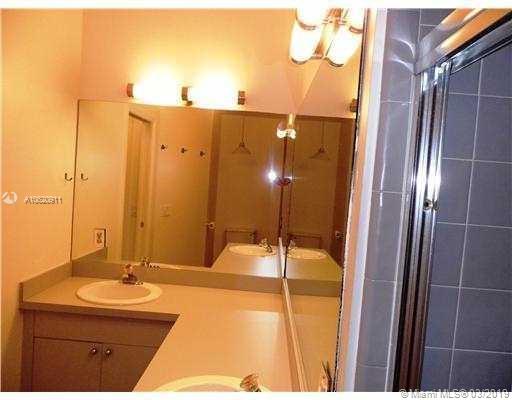 10410 Islander Drive Boca Raton, FL 33498 - Photo 18 of 32