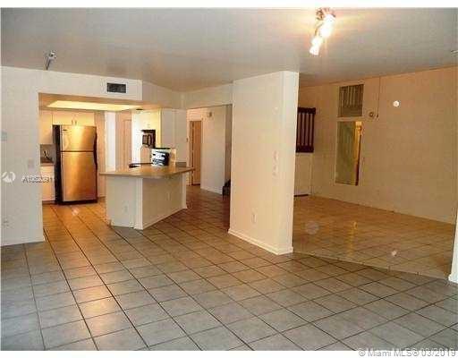 10410 Islander Drive Boca Raton, FL 33498 - Photo 4 of 32