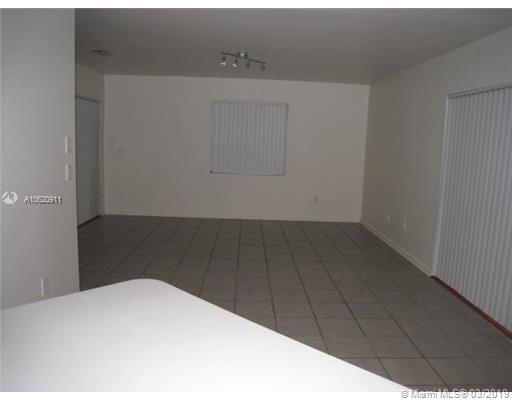 10410 Islander Drive Boca Raton, FL 33498 - Photo 9 of 32