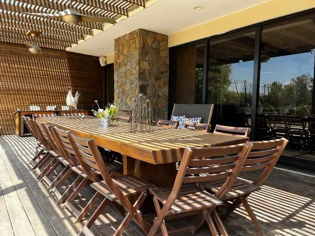 $595,000 | 100 Valle De Guadalupe, Sanger, CA 93657