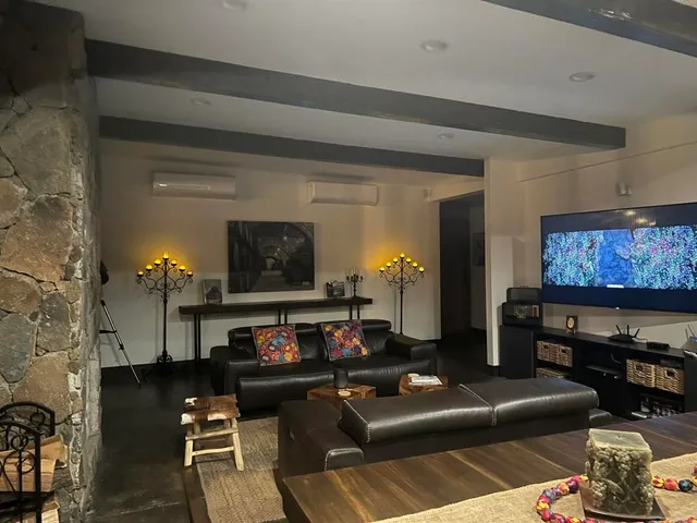 $595,000 | 100 Valle De Guadalupe, Sanger, CA 93657