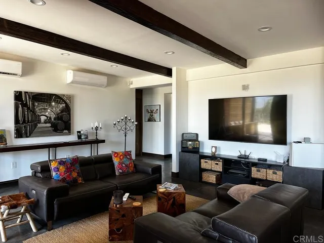 $595,000 | 100 Valle De Guadalupe, Sanger, CA 93657