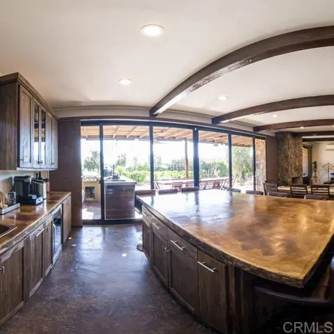 $595,000 | 100 Valle De Guadalupe, Sanger, CA 93657