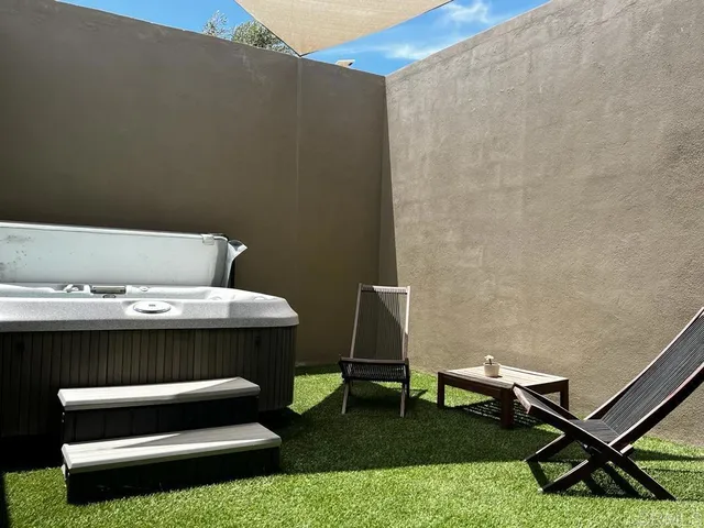 $595,000 | 100 Valle De Guadalupe, Sanger, CA 93657