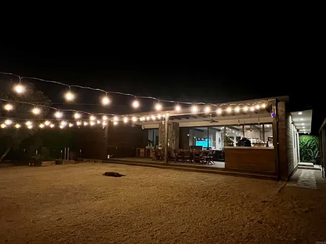 $595,000 | 100 Valle De Guadalupe, Sanger, CA 93657