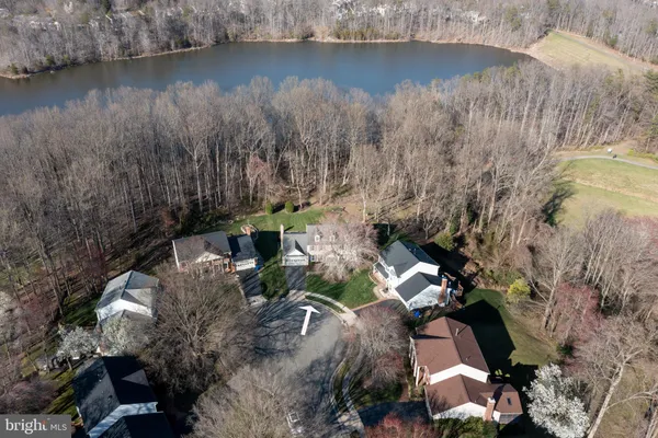 $1,048,900 | 8101 Overlake Court, Fairfax Station, VA 22039