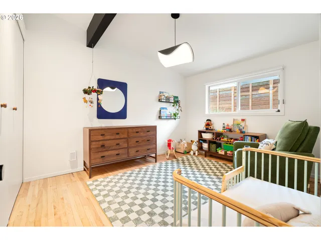 $989,000 | 7323 Southwest 24th Avenue, Portland, OR 97219