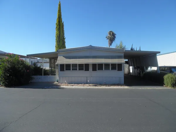 $84,900 | 1830 East Yosemite Avenue, Unit 143, Manteca, CA 95336