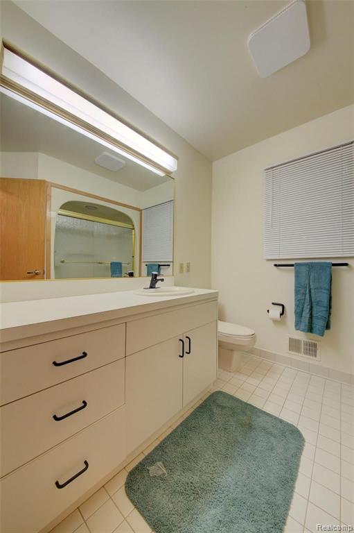 26198 Steele Road Farmington Hills, MI 48331 - Photo 28 of 31