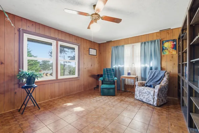 $359,999 | 2122 Laurel Lane, Altavista, VA 24517