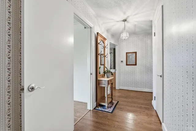 $359,999 | 2122 Laurel Lane, Altavista, VA 24517