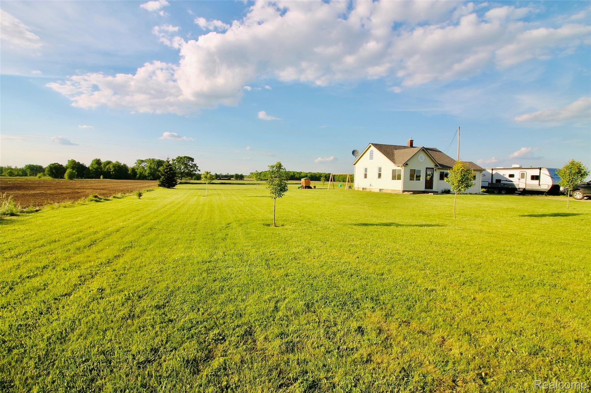 11250 West Bristol Road Lennon, MI 48449 - Photo 16 of 20 EA3C4DB2-A0C8-4E97-B927-B58A1336BC87_1_201_a.jpeg